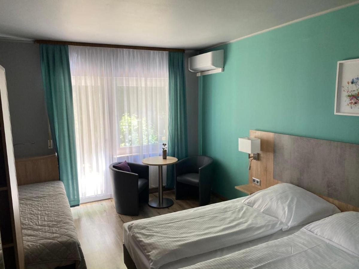 Hotel Bluechertal บาคาราค ภายนอก รูปภาพ